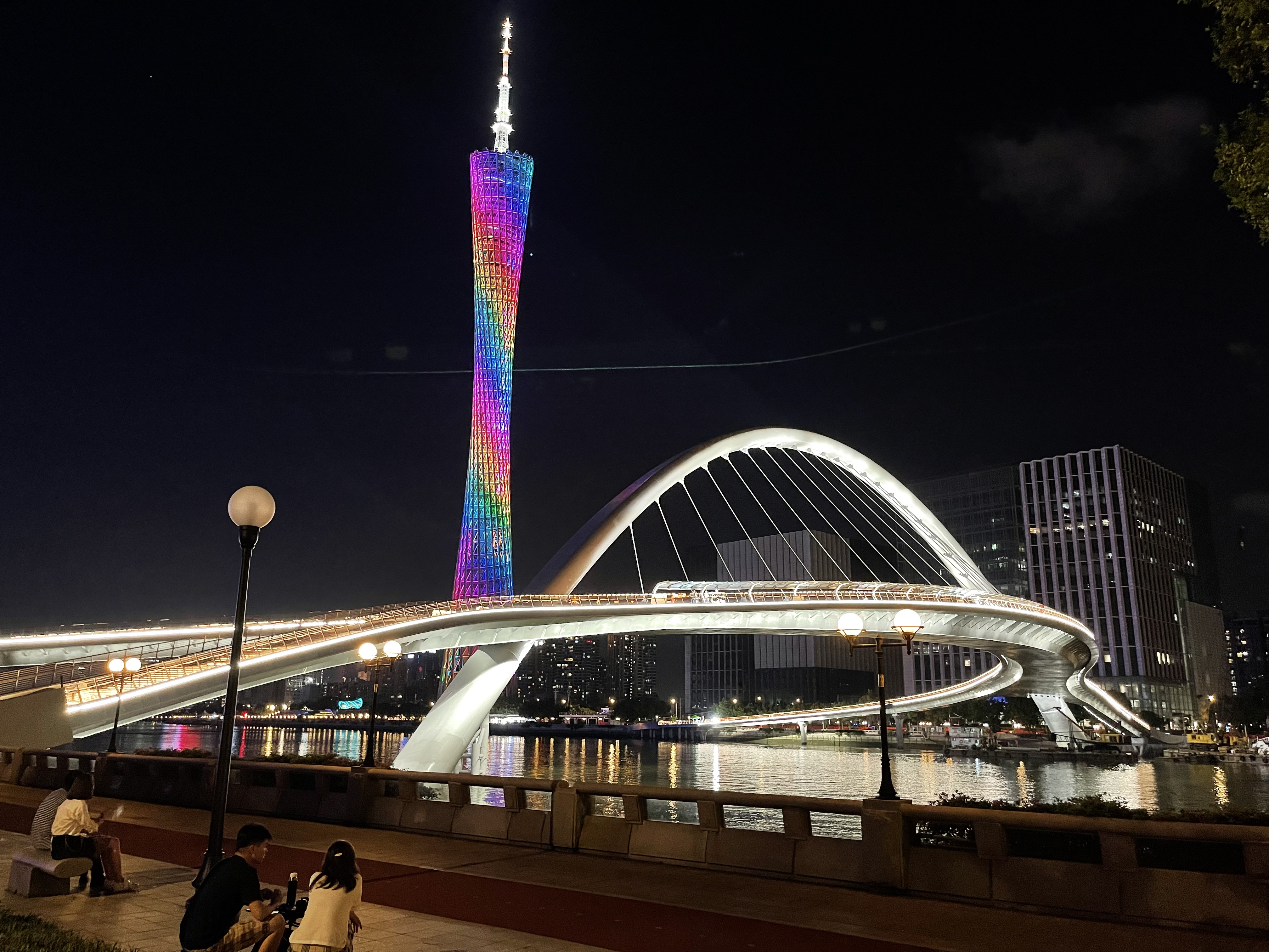 1.3.3，海心沙人行天橋.jpg